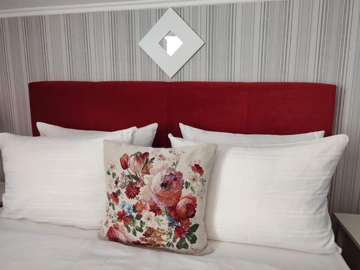 Casa Alina Hotel Deva Eksteriør billede