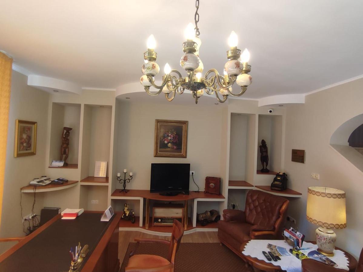 Casa Alina Hotel Deva Eksteriør billede