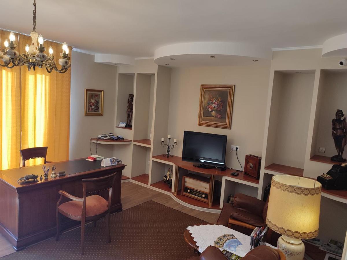 Casa Alina Hotel Deva Eksteriør billede